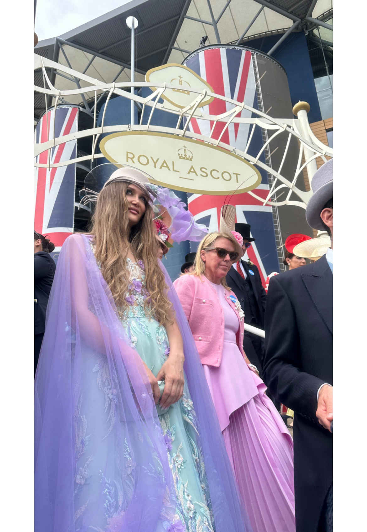 Designerin Ilona Matsour wurde als Mitglied in die Royal Enclosure bei Royal Ascot aufgenommen.