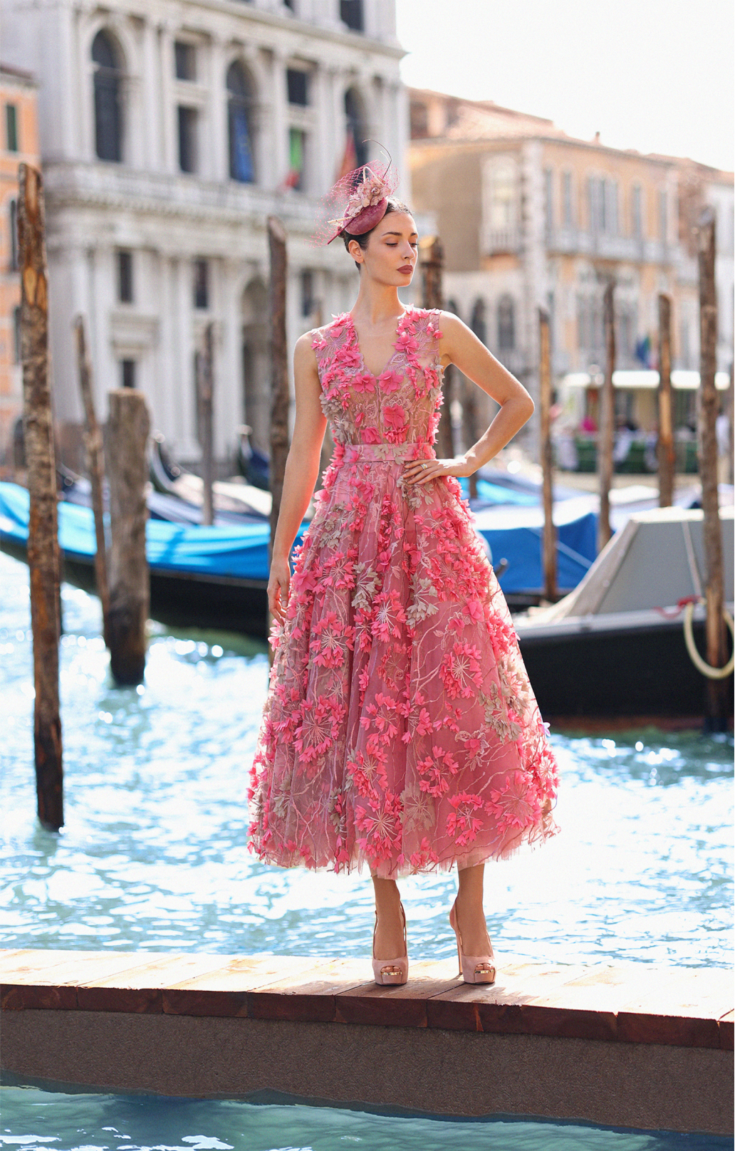 Cocktailkleid "Hortensia" Calypso-Koralle mit abnehmbaren Ärmeln Cocktailkleid "Hortensia" Calypso-Koralle mit abnehmbaren Ärmeln